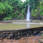 Nama Bangkong merupakan pemberian masyarakat sekitar yang mempercayai adanya bangkong atau kodok besar di sekitar air terjun