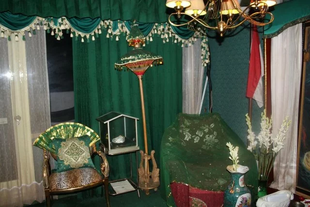 kamar nyai uq2aqc
