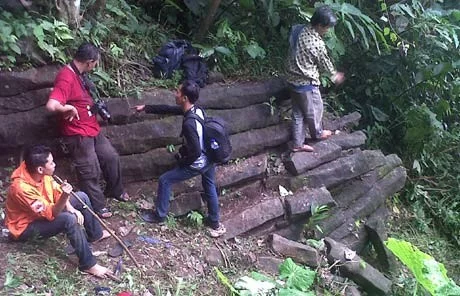 makam dalam