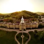 TTrans-Allegheny Lunatic Asylum yang mengesankan di Weston, W.Va (Frank Polievka)